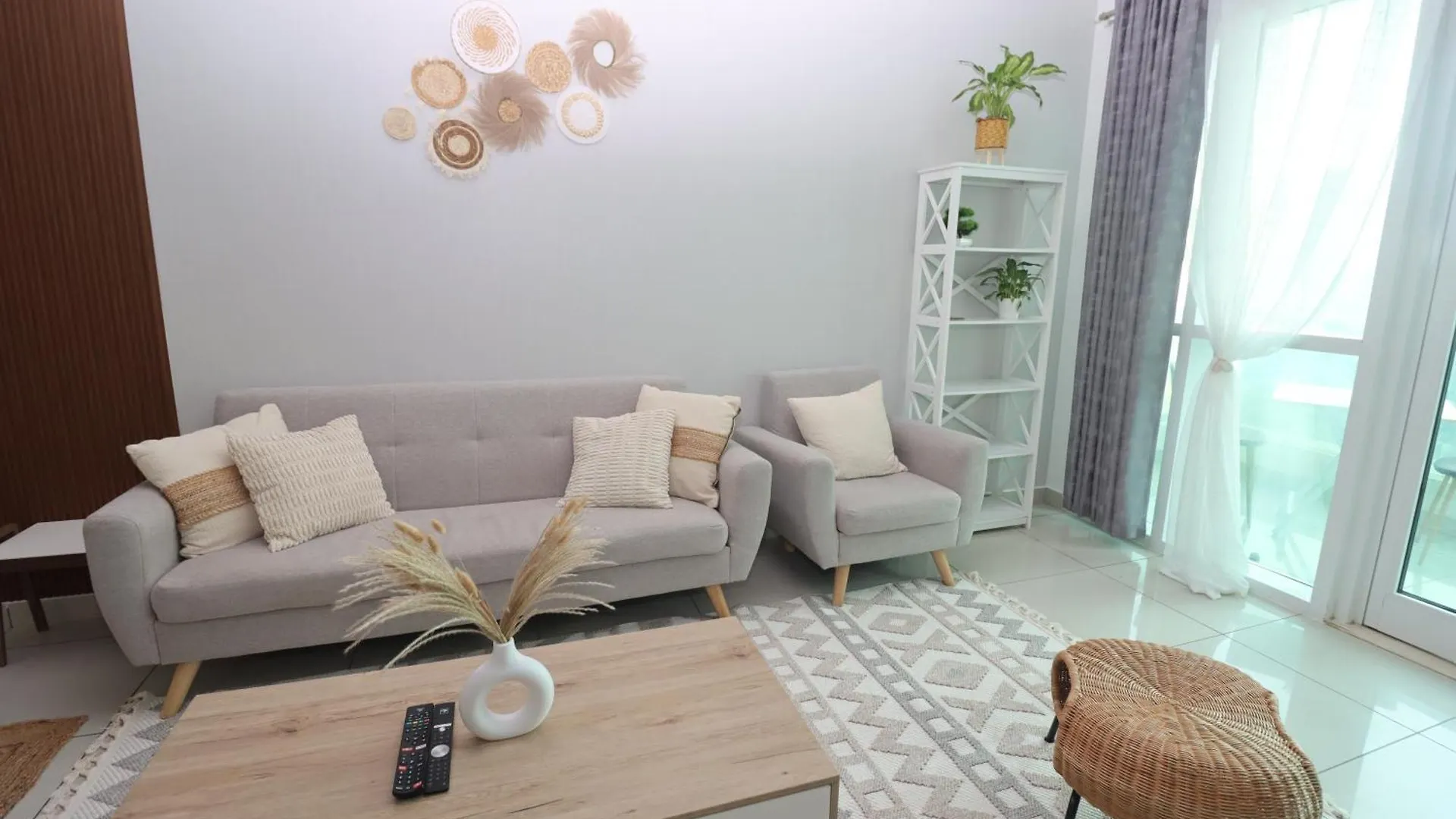 Vista Lavisha Vacation Home - Elegant 1Bdr Apartment With Stunning Sea View And Partial Canal View Dubai 0*,